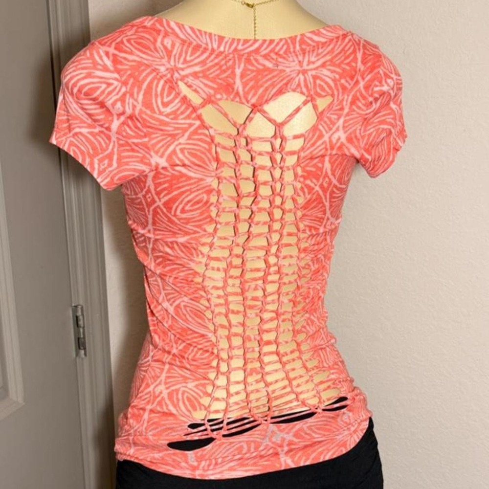 Baby Phat coralish pink cut out top with abstract pattern